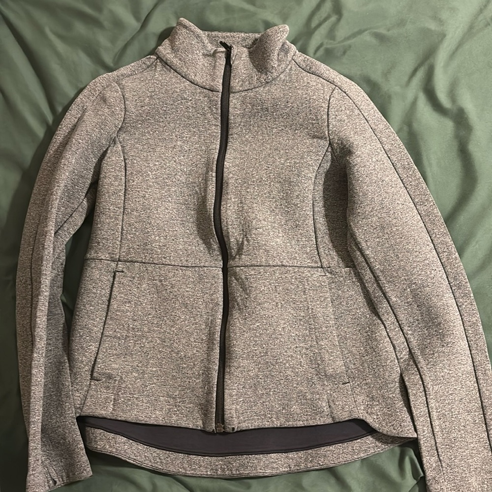 lululemon workout jacket